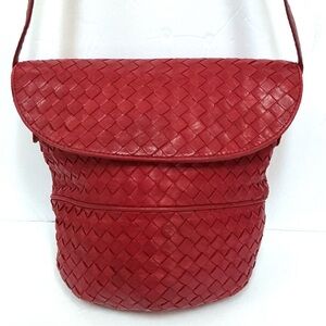 Bottega Veneta Womens Intrecciato Leather Foldover Shoulder Crossbody Red Bag